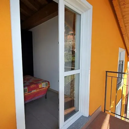 Piazzo Sleeps 8 Pool Wifi * Vercana