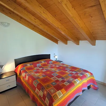 Piazzo Sleeps 8 Pool Wifi * Vercana
