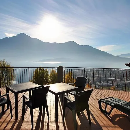 Daire Piazzo Sleeps 8 Pool Wifi Vercana