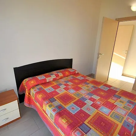 Piazzo Sleeps 8 Pool Wifi Vercana