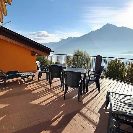Piazzo Sleeps 8 Pool Wifi Apartment